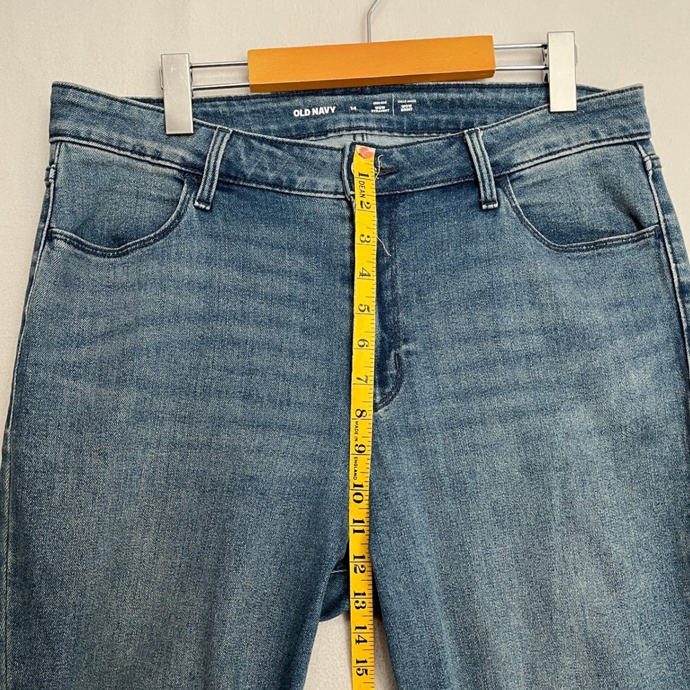 Old Navy Wow Straight High Rise Jeans Womens 14 Medium Wash Blue Stretch Denim - Picture 7 of 8